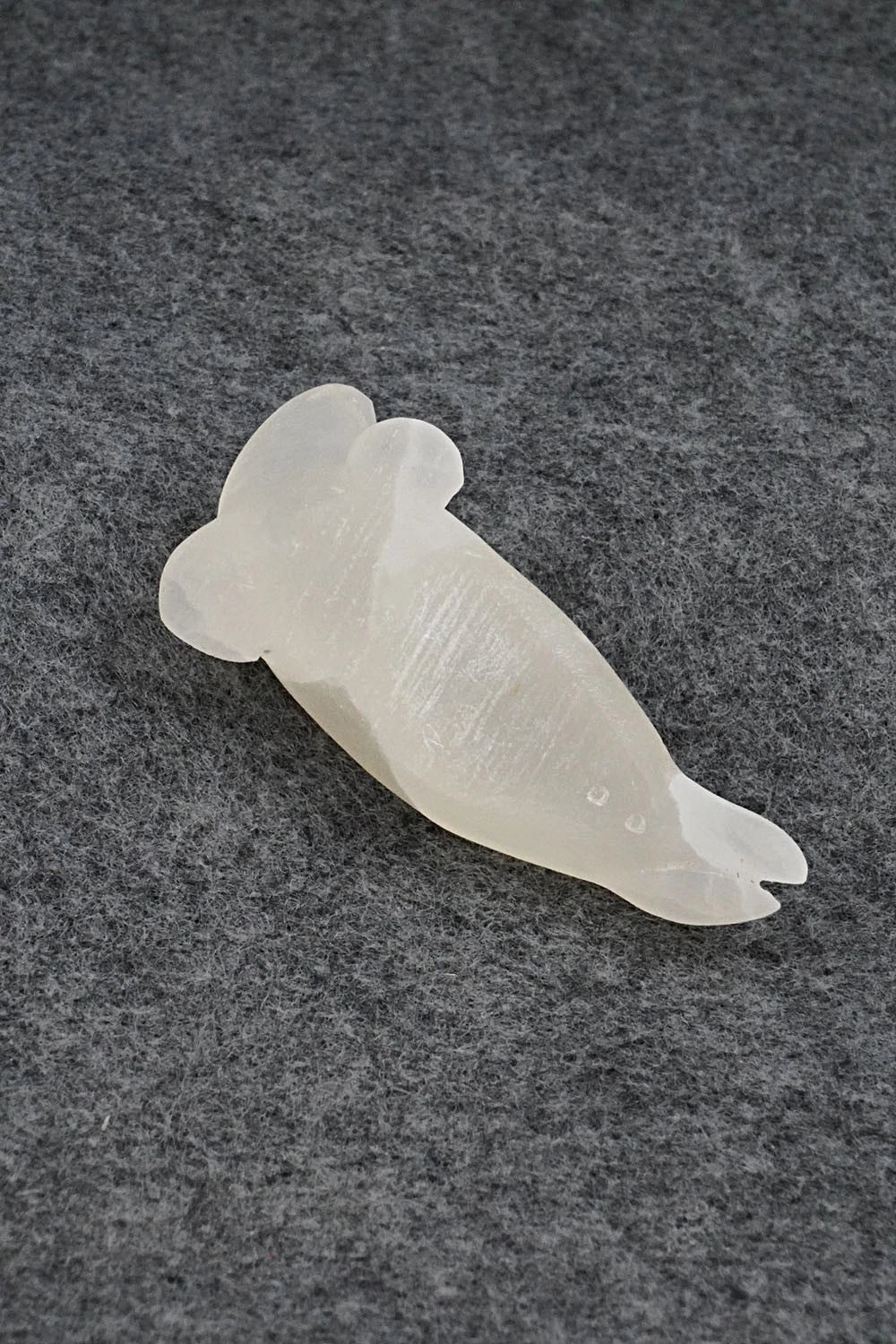 Seal Zuni Fetish Carving - Lance Cheama