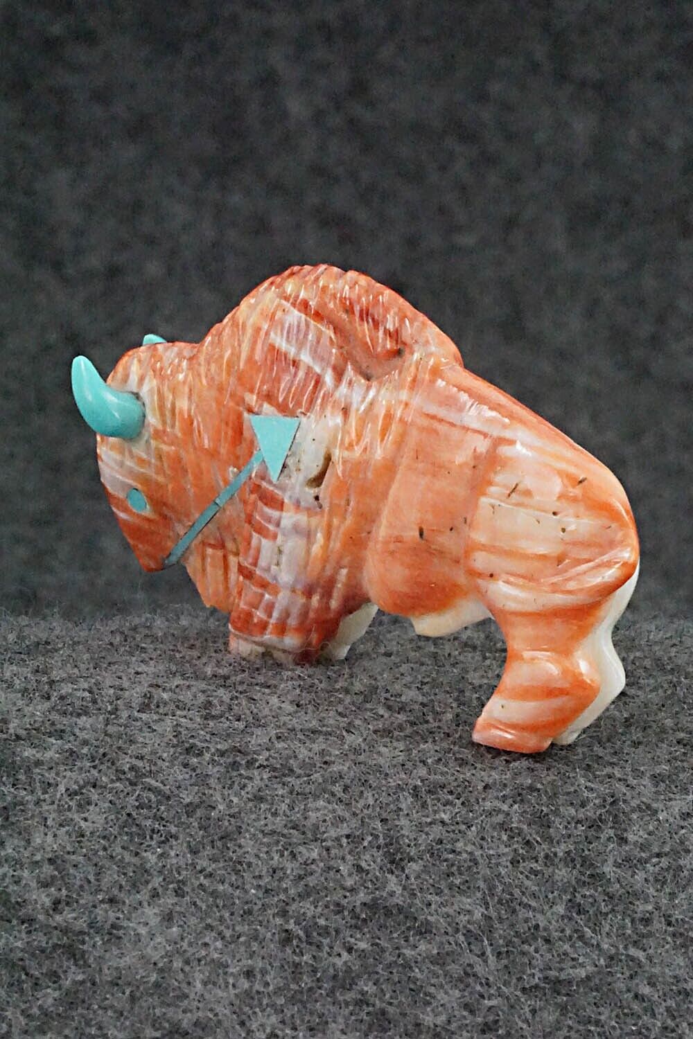 Buffalo Zuni Fetish Carving - Andres Quandelacy