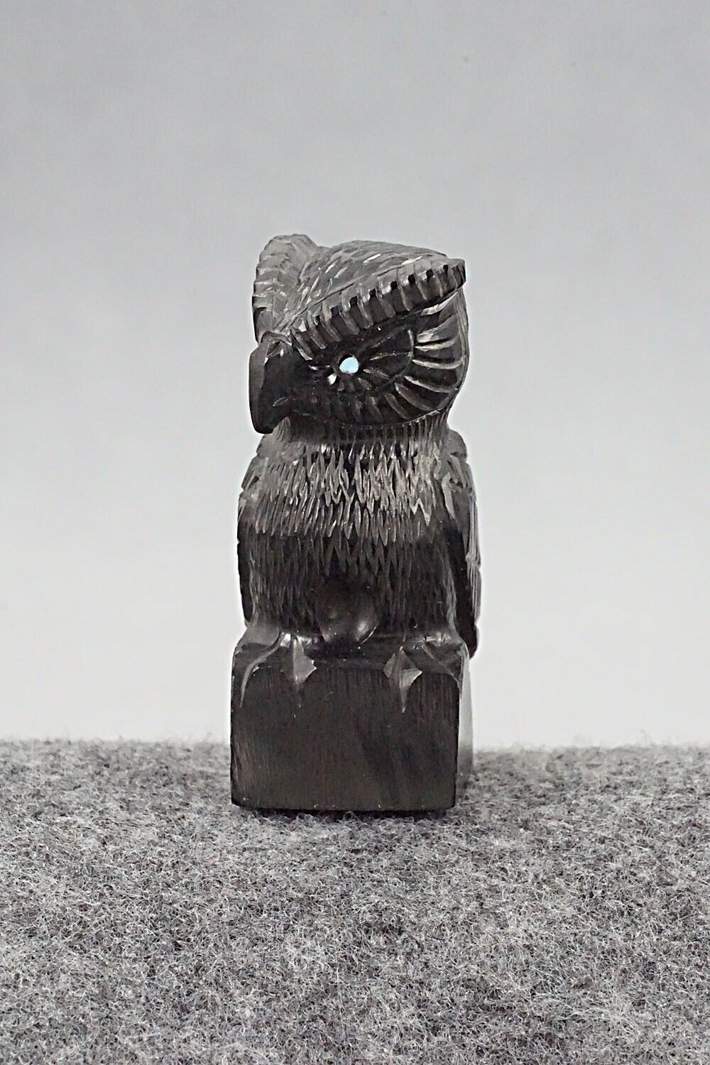 Owl Zuni Fetish Carving - Chris Peina