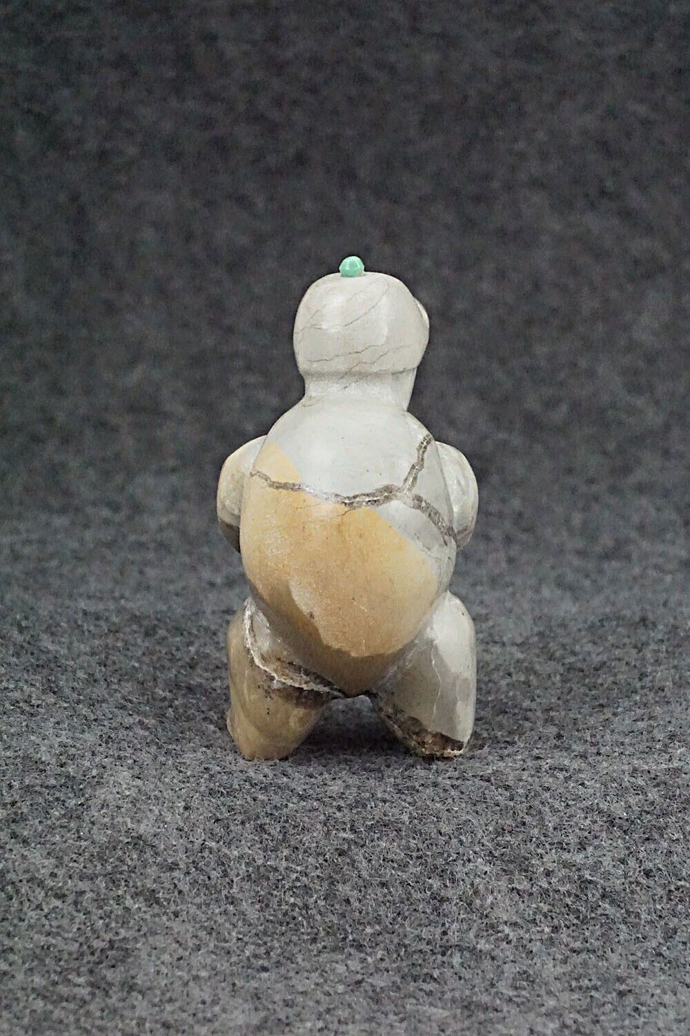 Turtle Zuni Fetish Carving - Enrike Leekya