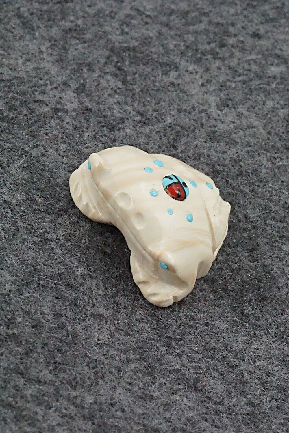 Frog Zuni Fetish Carving - Danette Laate