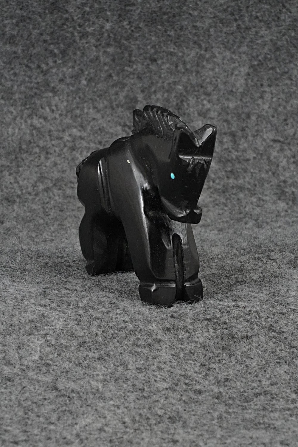 Horse Zuni Fetish Carving - Tony Mackel
