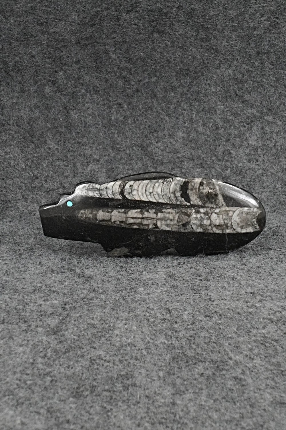 Bear Zuni Fetish Carving - Bernard Laiwakete