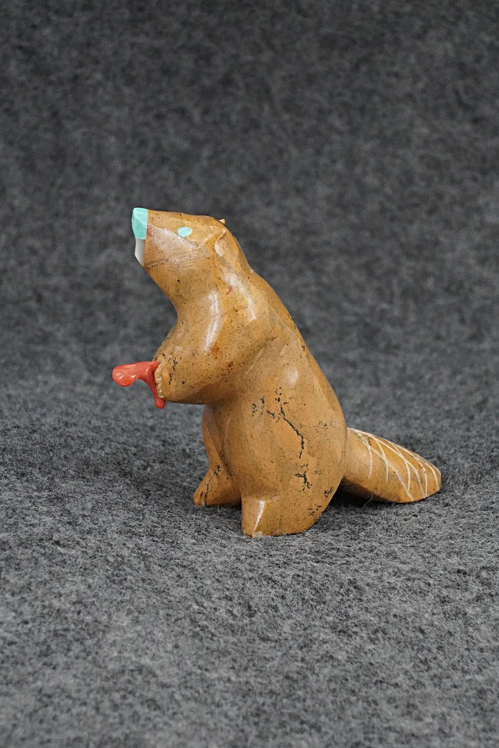 Beaver Zuni Fetish Carving - Enrike Leekya