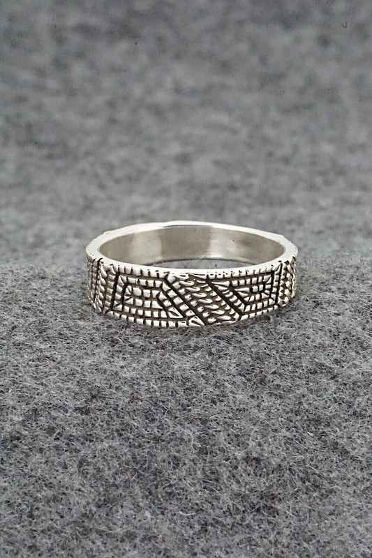 Sterling Silver Ring - Elgin Tom - Size 9.5