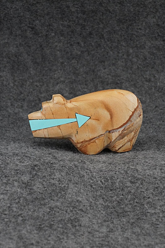 Bear Zuni Fetish Carving - Bernard Laiwakete