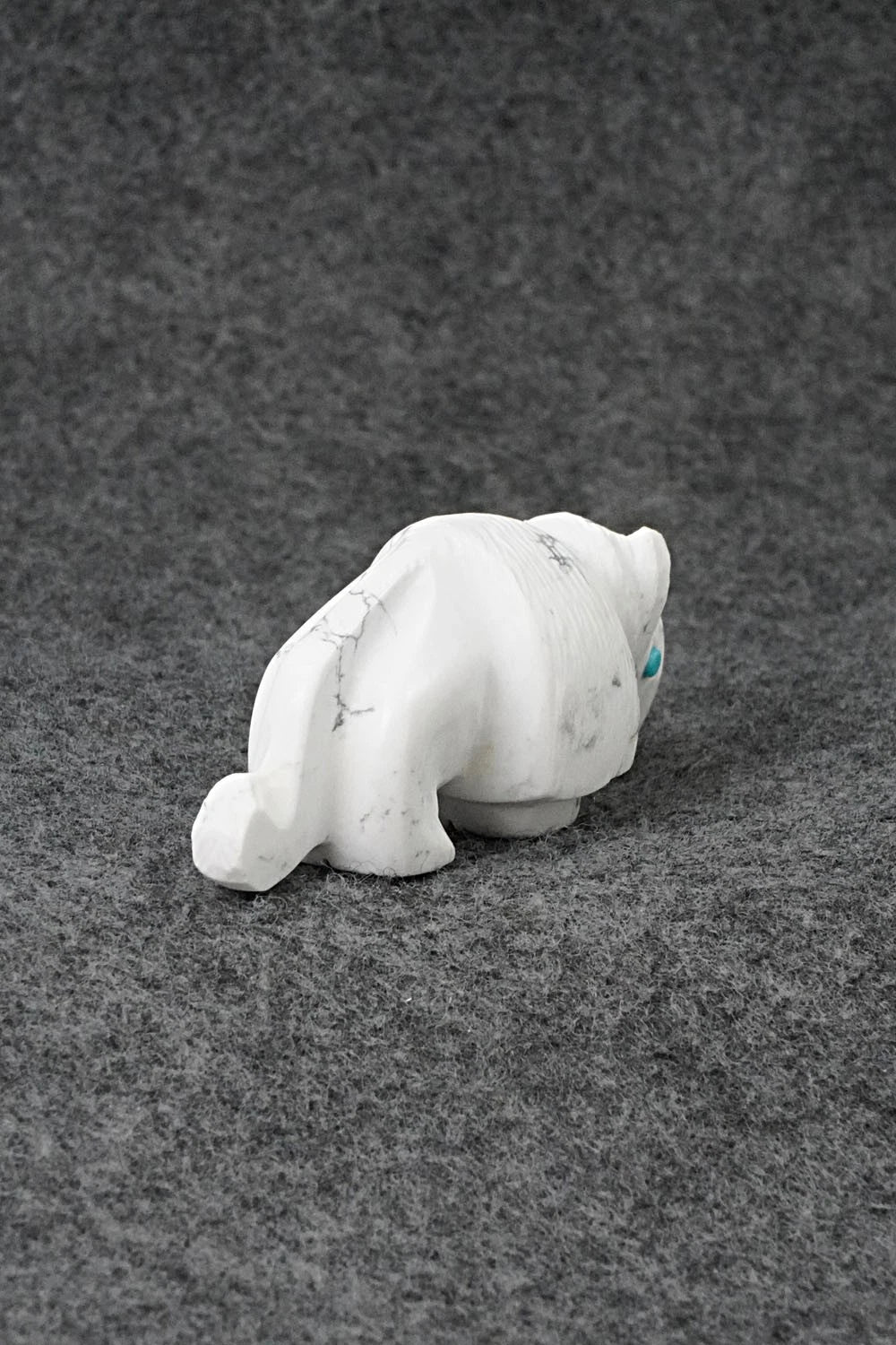 Buffalo Zuni Fetish Carving - Ronnie Lunasee