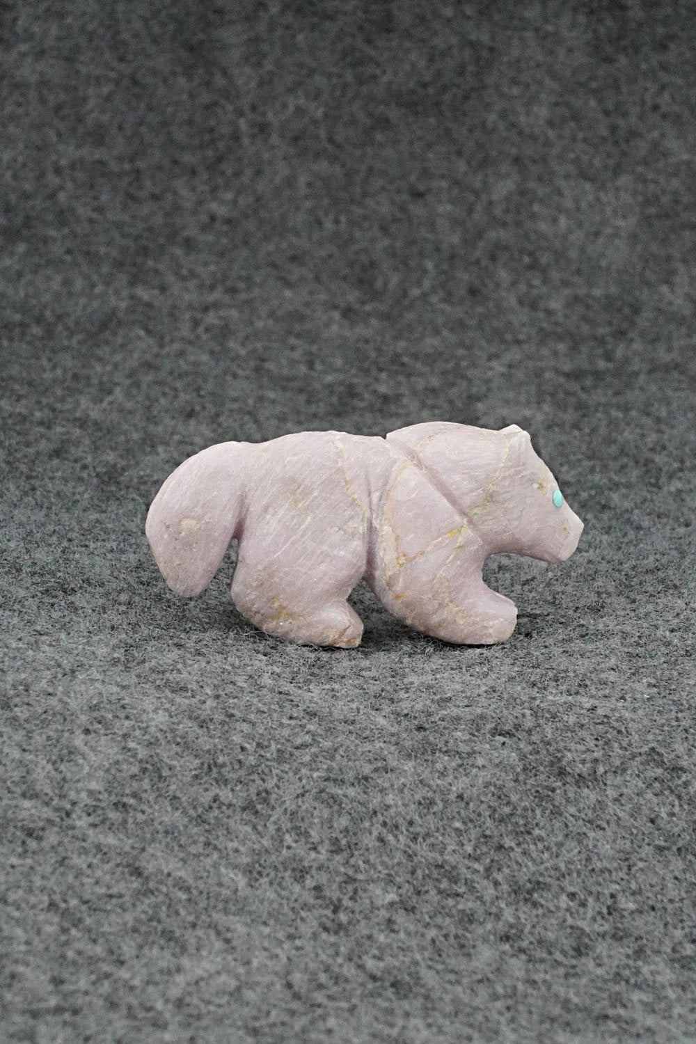 Wolf Zuni Fetish Carving - Jonas Hustito