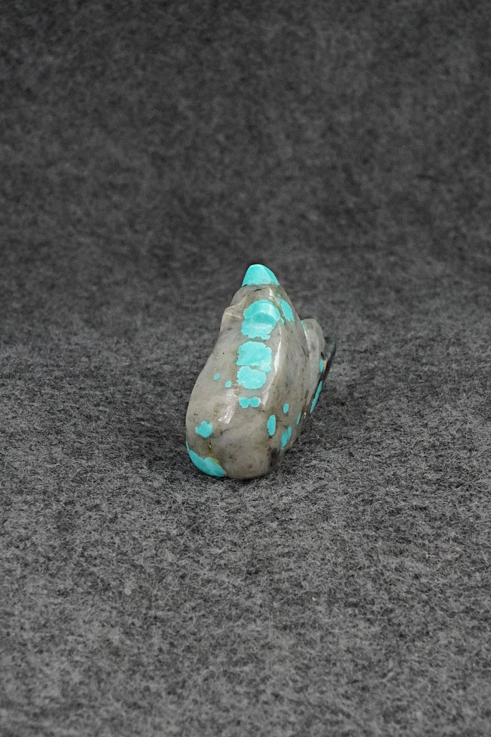 Bear Zuni Fetish Carving - Abby Quam Panteah