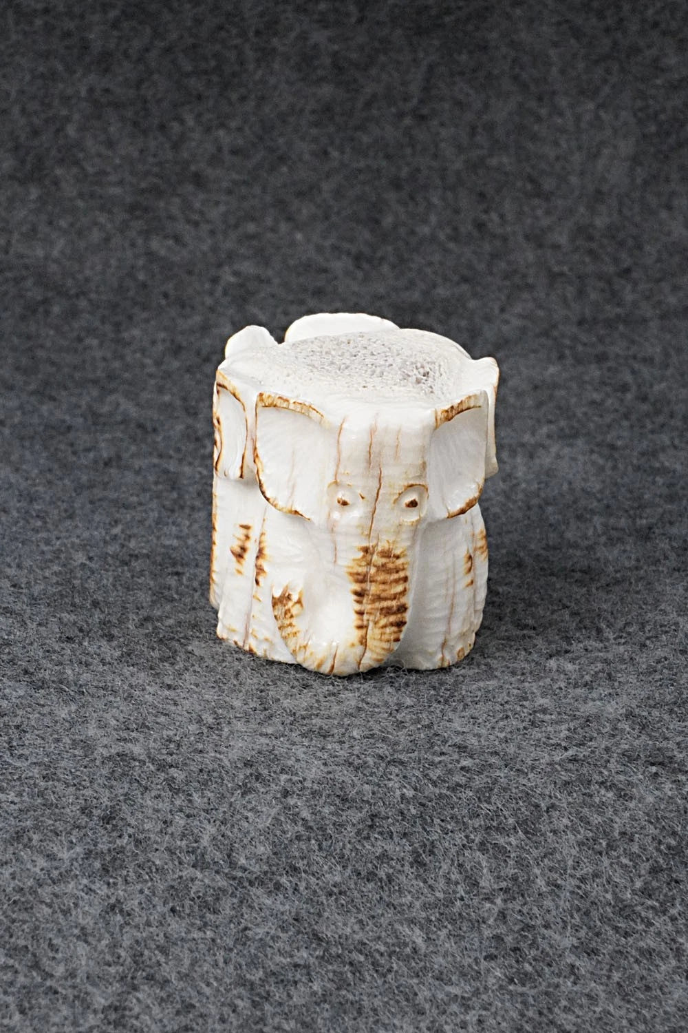 Elephant Zuni Fetish Carving - Maxx Laate