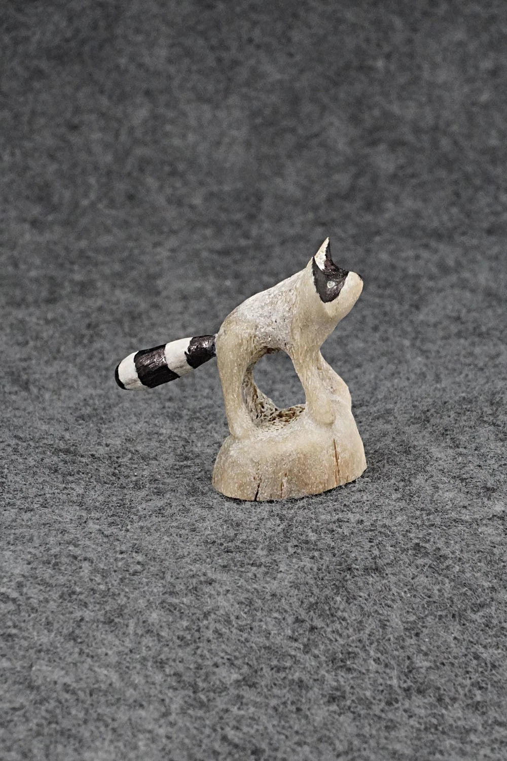 Raccoon Zuni Fetish Carving - Ruben Najera