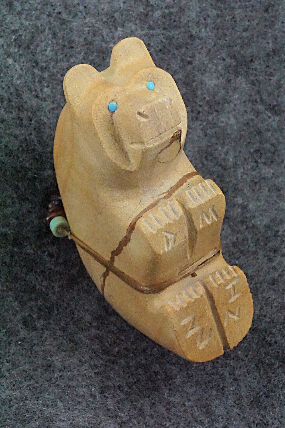 Bear Zuni Fetish Carving - Douglas Martza