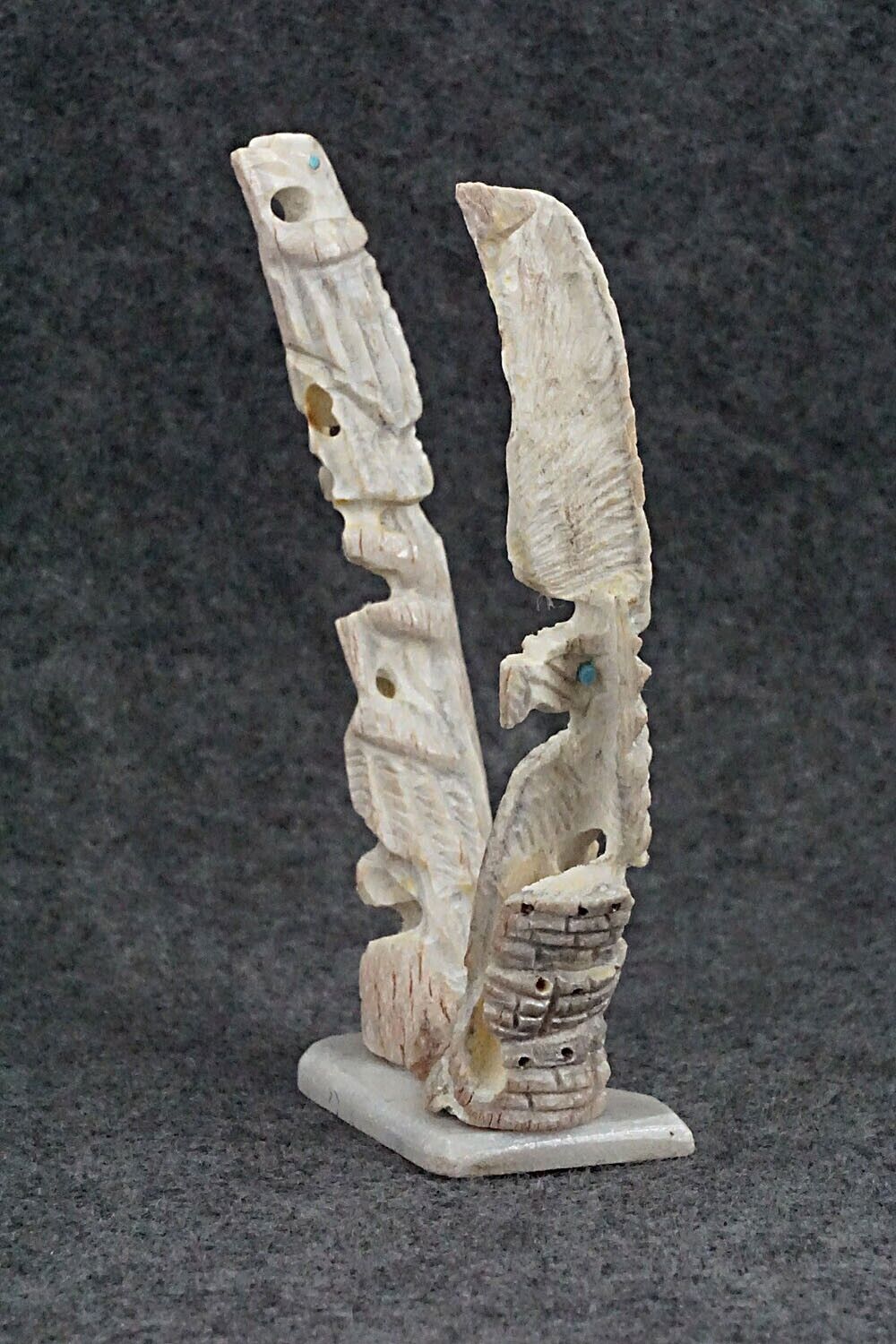 Eagle Zuni Fetish Carving - Jerrold Lahaleon