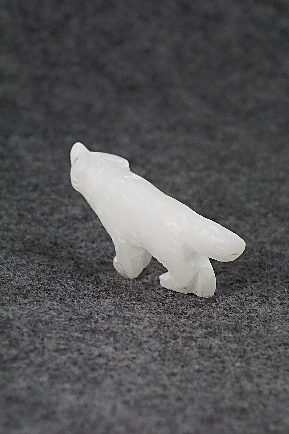 Wolf Zuni Fetish Carving - Cody Nastacio