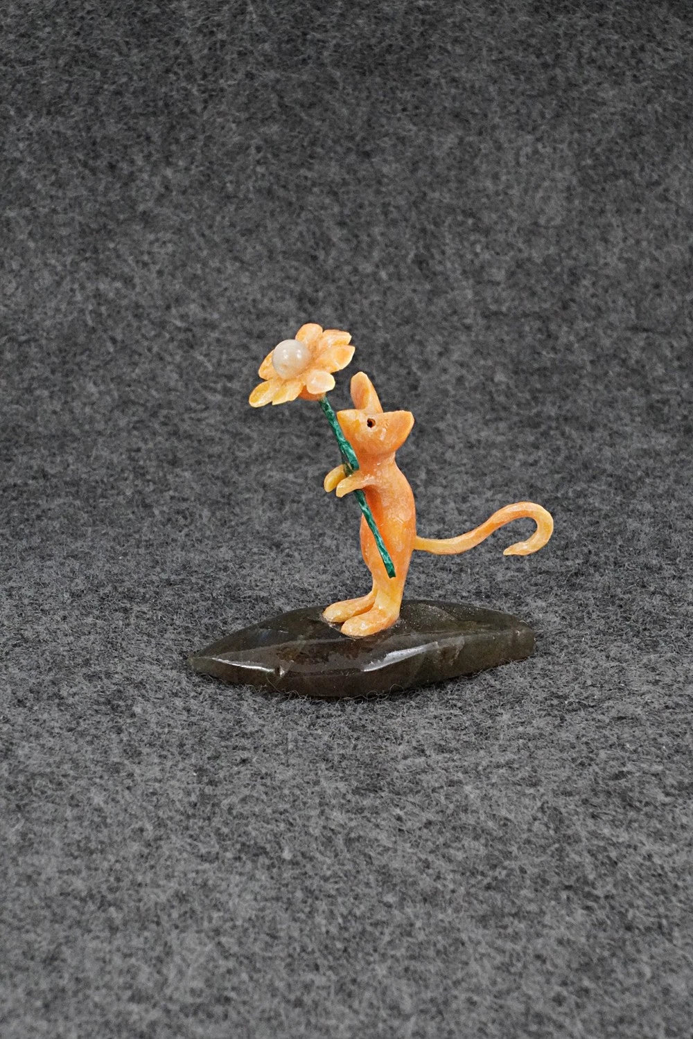 Mouse Zuni Fetish Carving - Ruben Najera