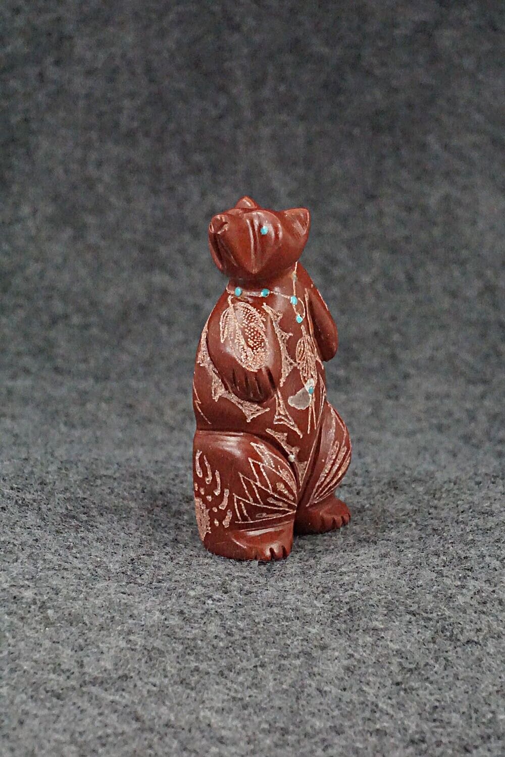 Bear Zuni Fetish Carving - Adrian Cachini