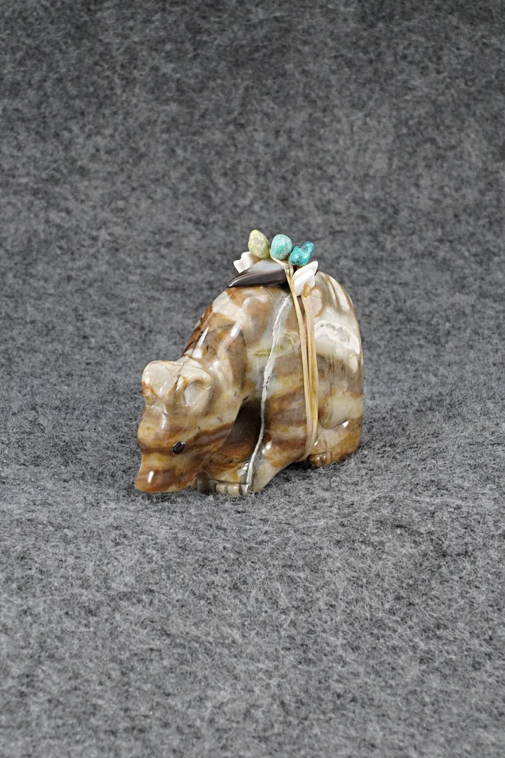 Bear Zuni Fetish Carving - Randy Lucio