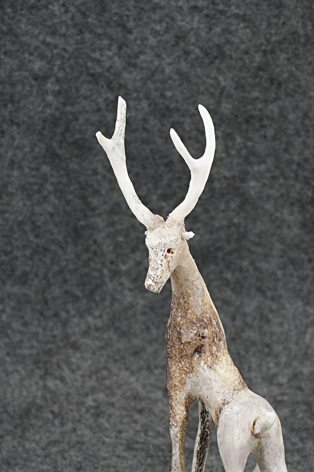 Deer Zuni Fetish Carving - Ruben Najera