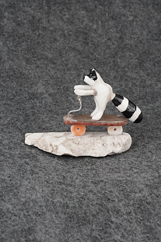 Raccoon Zuni Fetish Carving - Ruben Najera