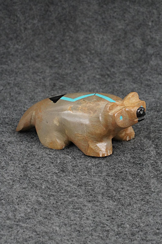 Badger Zuni Fetish Carving - Enrike Leekya