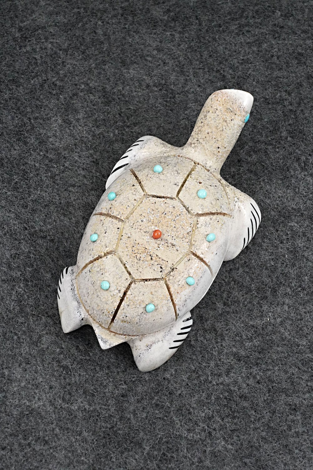 Turtle Zuni Fetish Carving - Claudia Peina