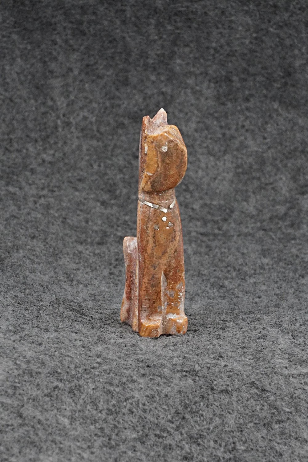 Cat Zuni Fetish Carving - Kenny Chavez