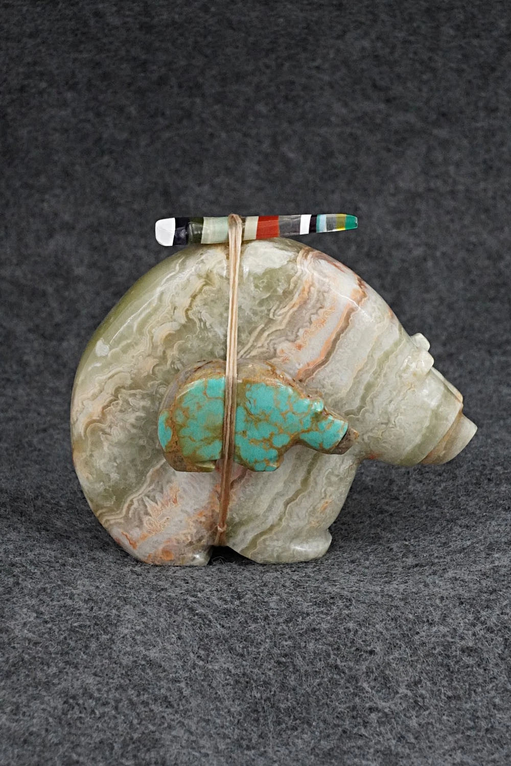 Bear Zuni Fetish Carving - Farlan & Paulette Quam