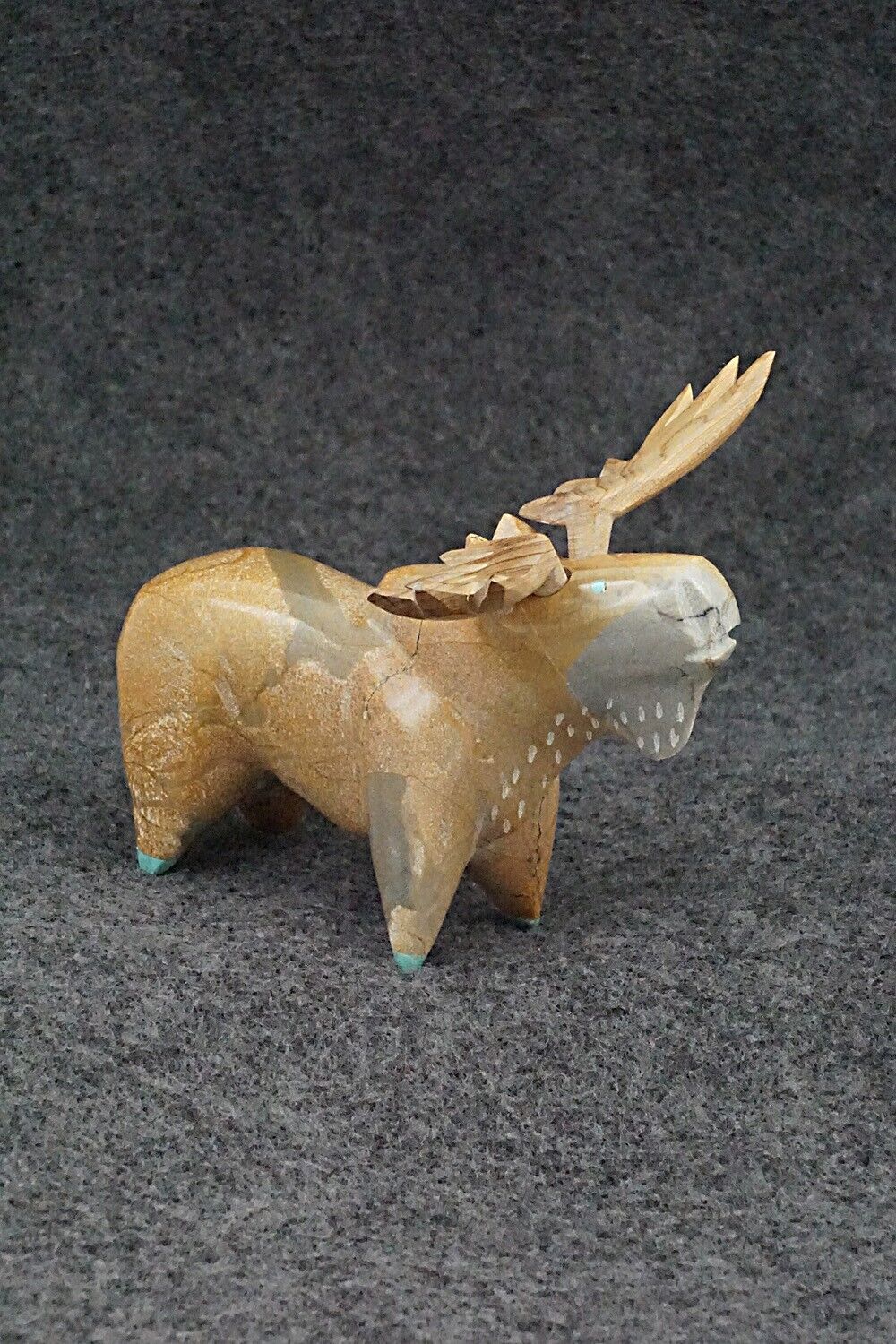 Moose Zuni Fetish Carving - Enrike Leekya