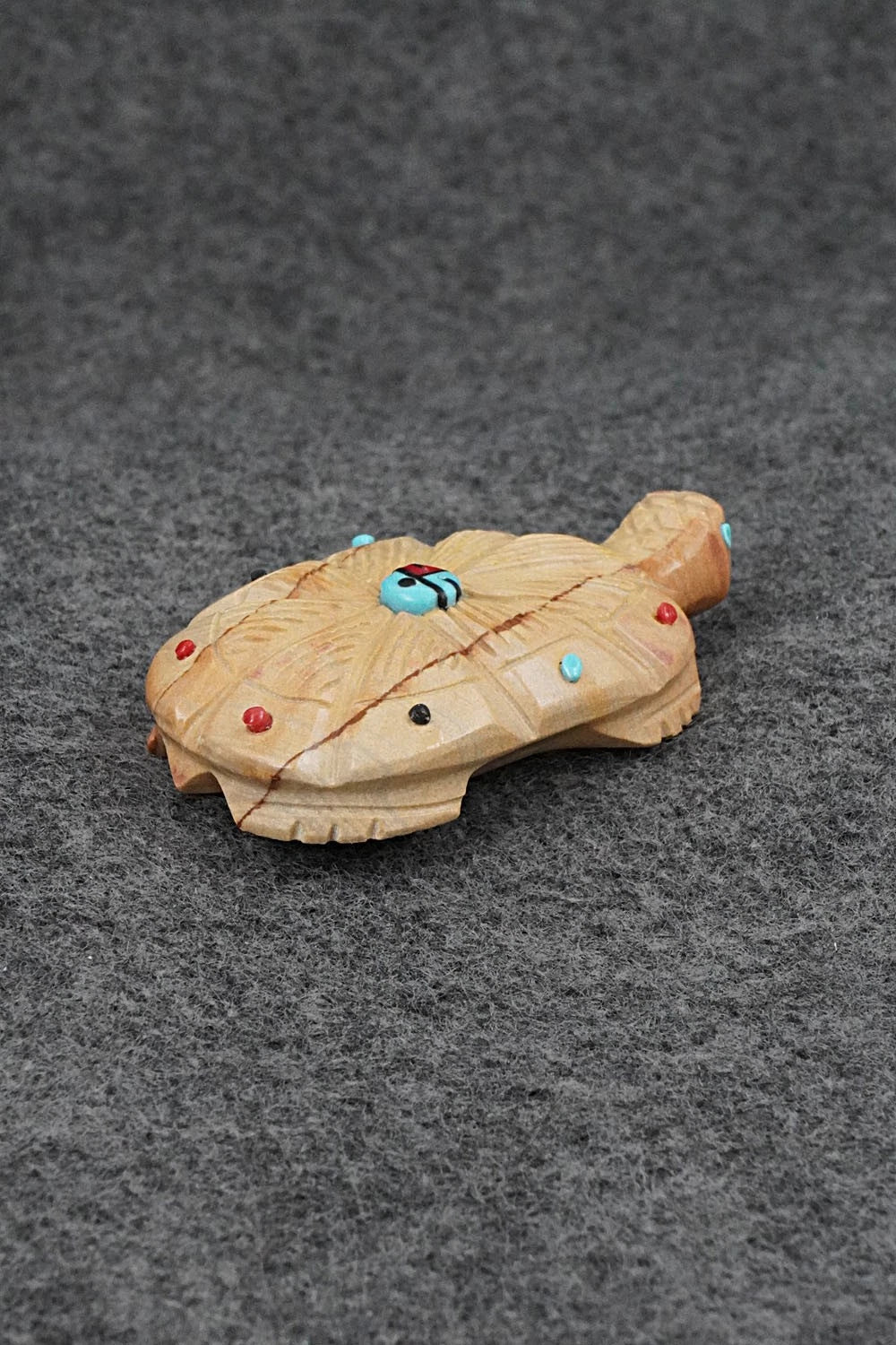 Turtle Zuni Fetish Carving - Danette Laate