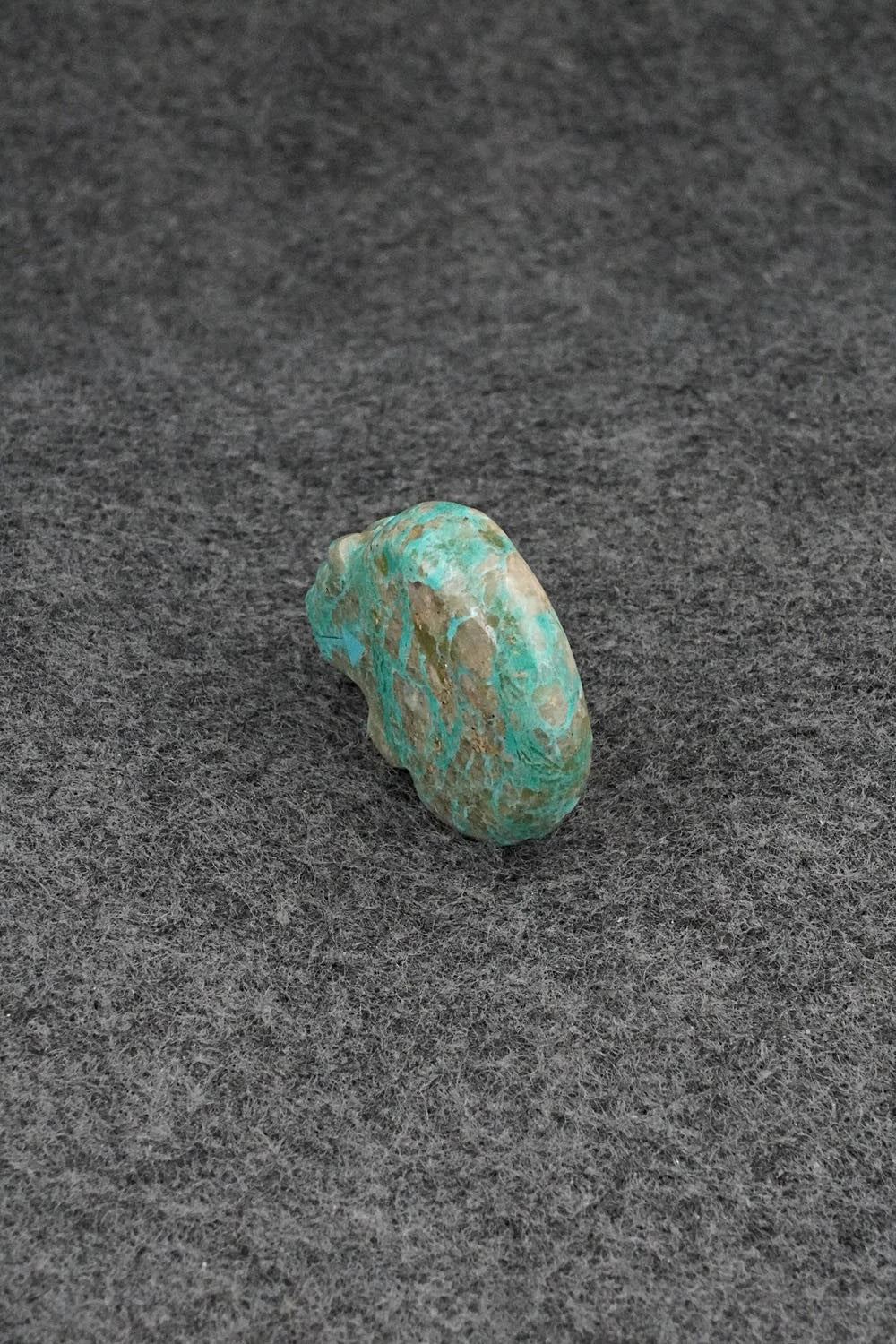 Bear Zuni Fetish Carving - Abby Quam Panteah