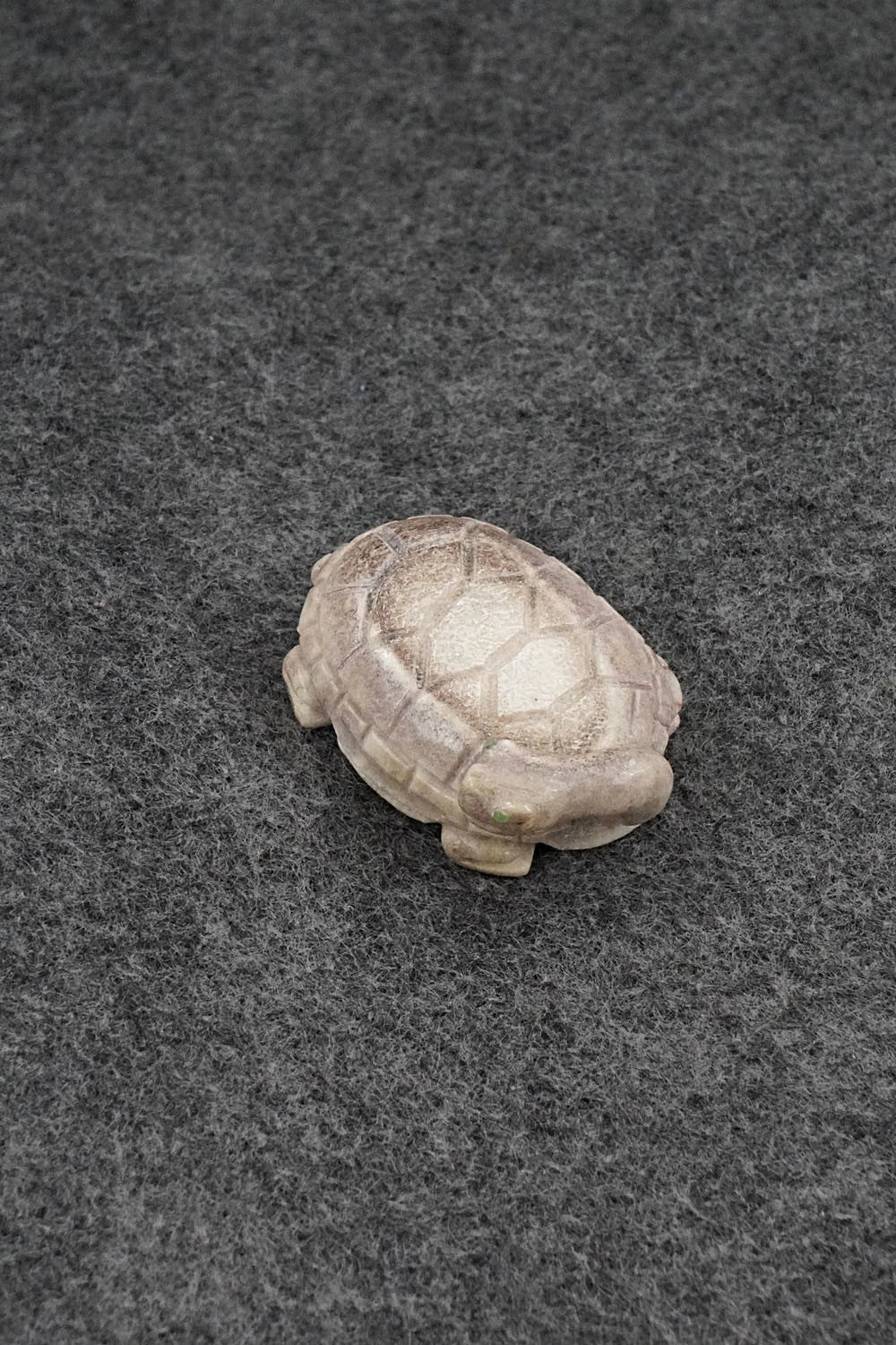 Turtle Zuni Fetish Carving - Terrance Panteah