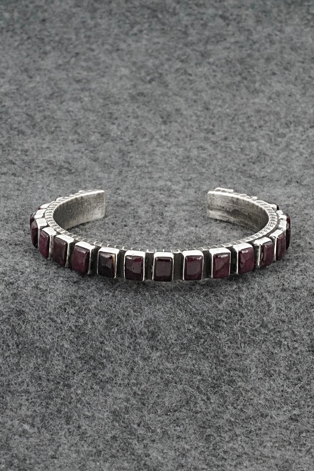 Spiny Oyster & Sterling Silver Bracelet - Ernest Rangel