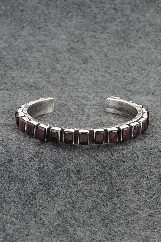 Spiny Oyster & Sterling Silver Bracelet - Ernest Rangel
