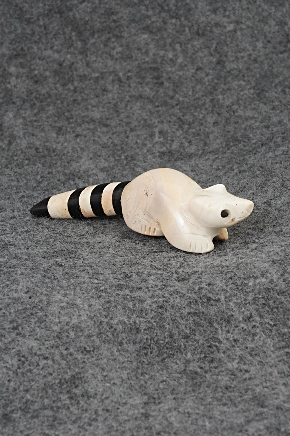 Raccoon Zuni Fetish Carving - Justin Red Elk