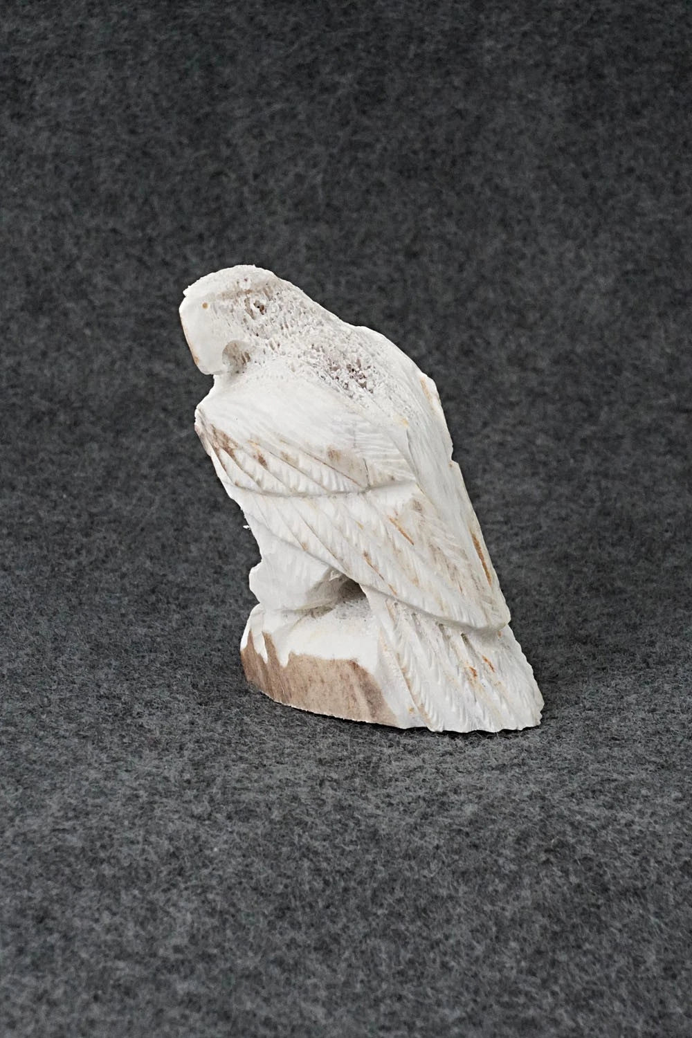 Eagle Zuni Fetish Carving - Lewis Malie