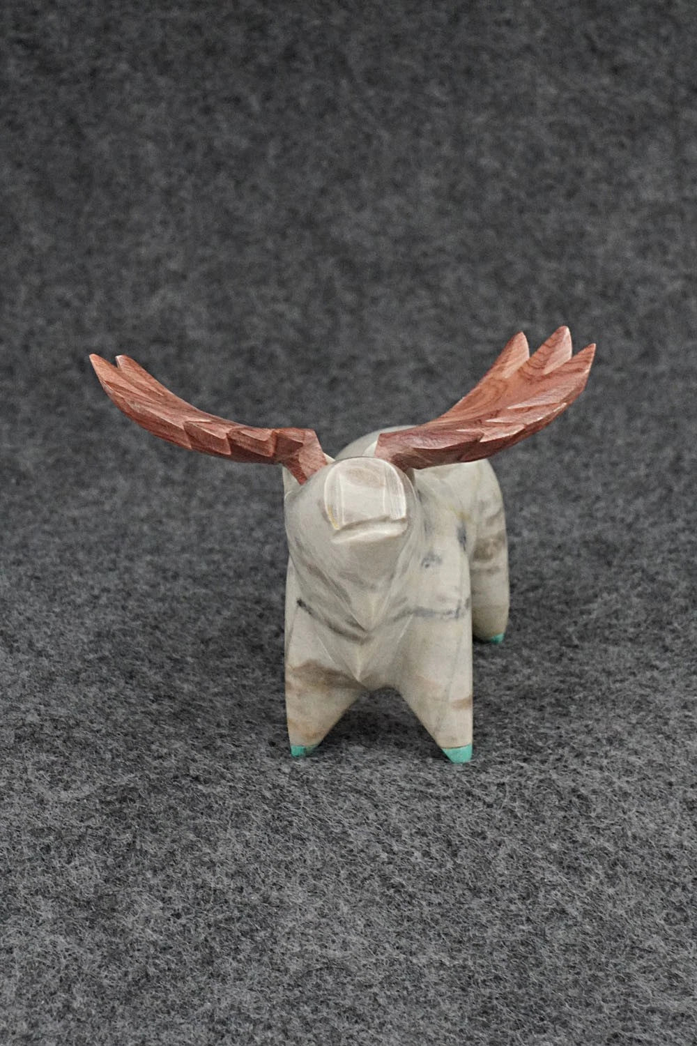 Moose Zuni Fetish Carving - Enrike Leekya