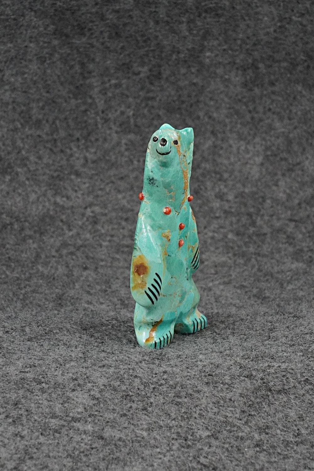 Bear Zuni Fetish Carving - Claudia Peina