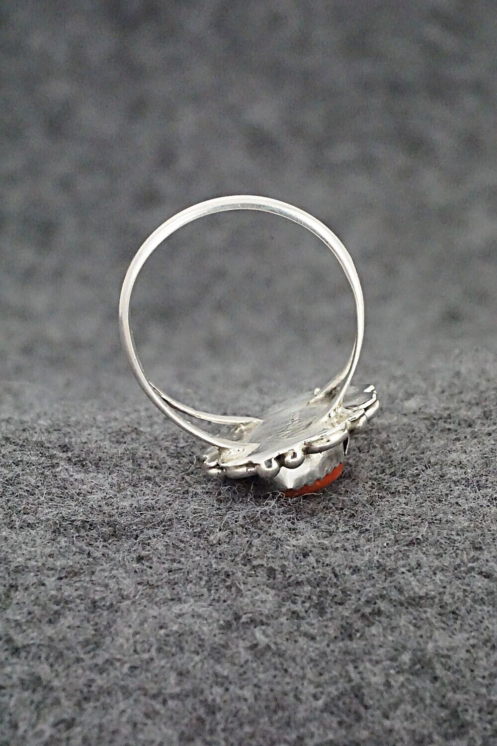 Spiny Oyster & Sterling Silver Ring - Freda Martinez - Size 9