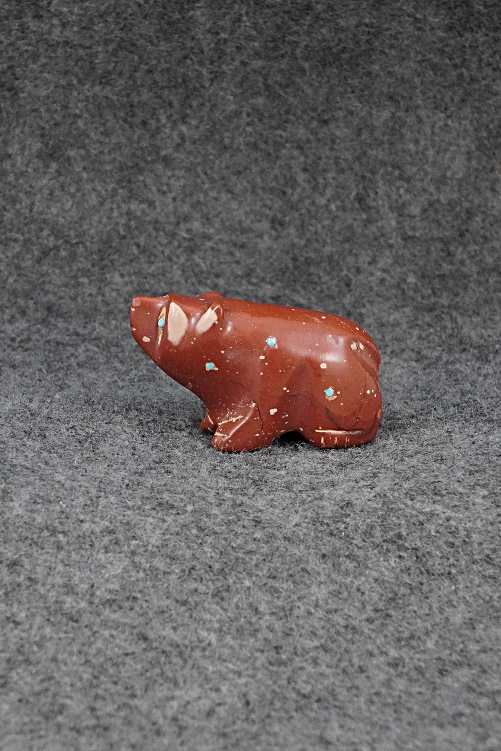 Bear Zuni Fetish Carving - Alex Tsethlikai