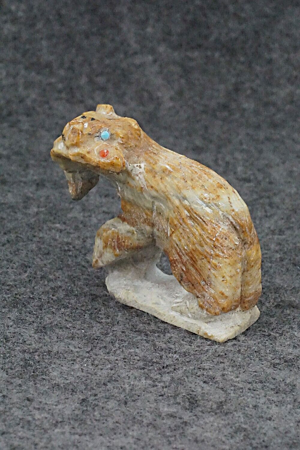 Bear with Fish Zuni Fetish Carving - Derrick Kaamasee