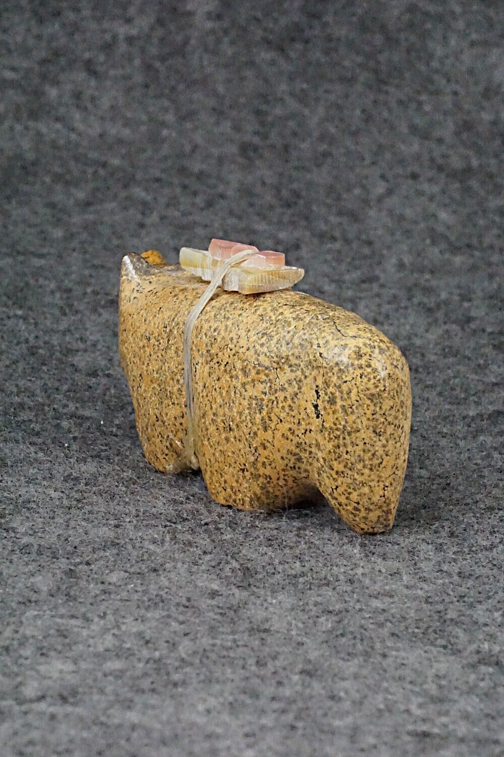 Wolf Zuni Fetish Carving - Delvin Leekya