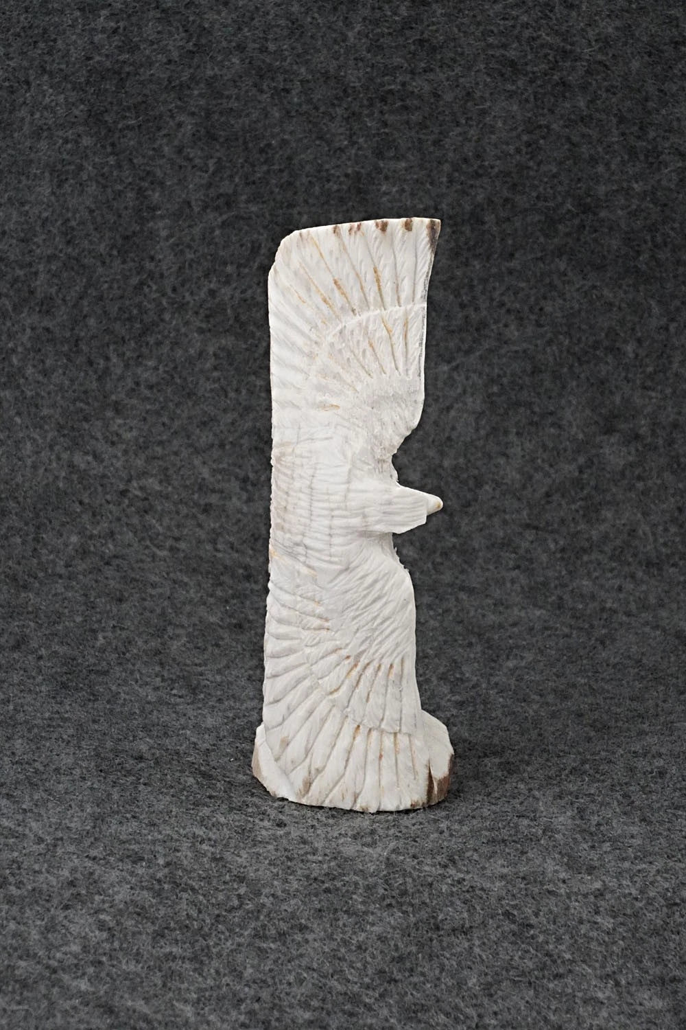Eagle Zuni Fetish Carving - Lewis Malie