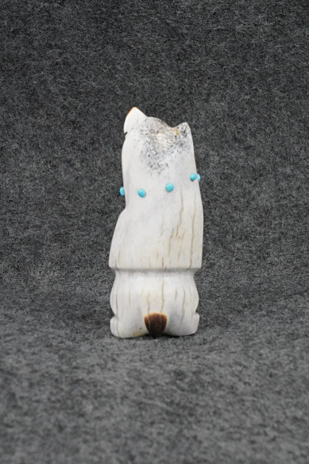 Bear Zuni Fetish Carving - Claudia Peina