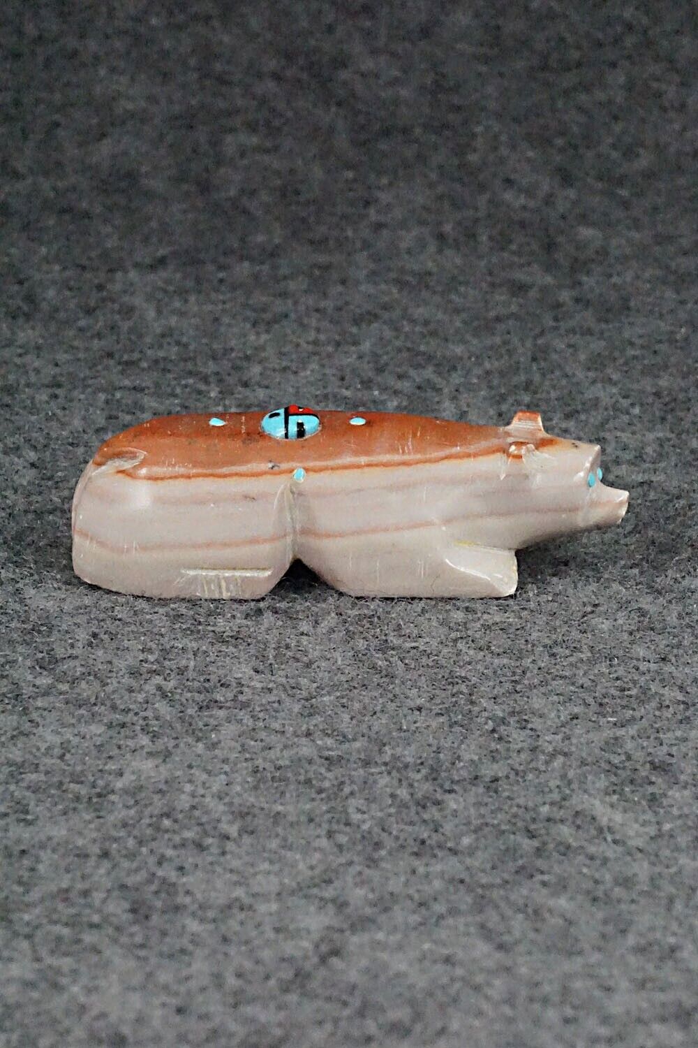 Bear Zuni Fetish Carving - Danette Laate