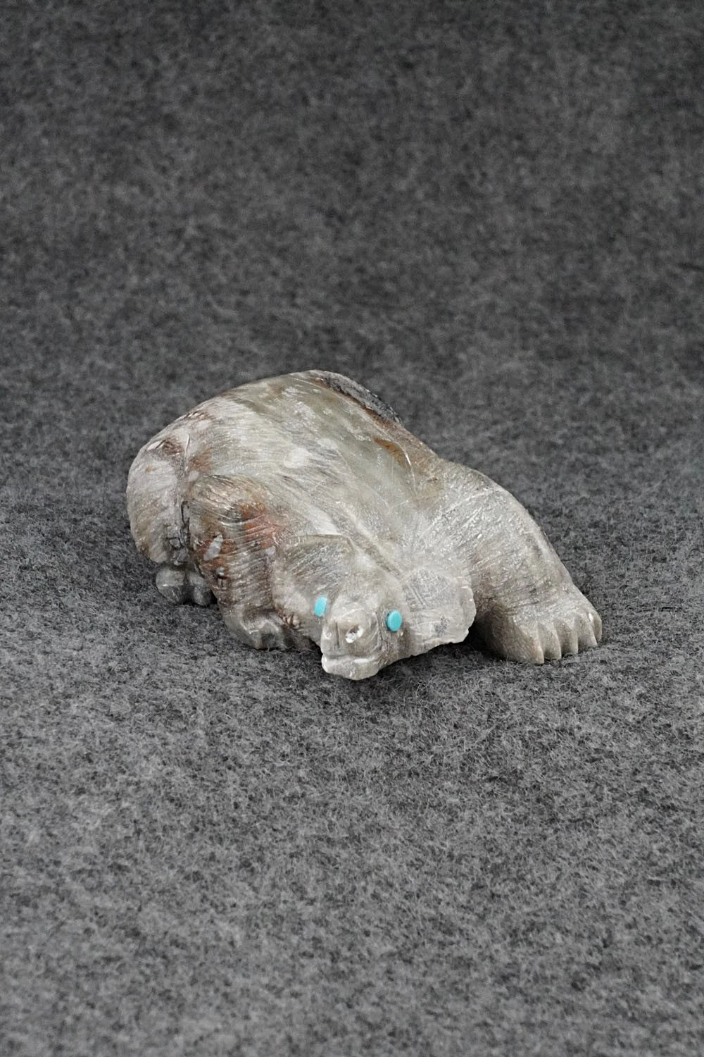 Badger Zuni Fetish Carving - Derrick Kaamasee