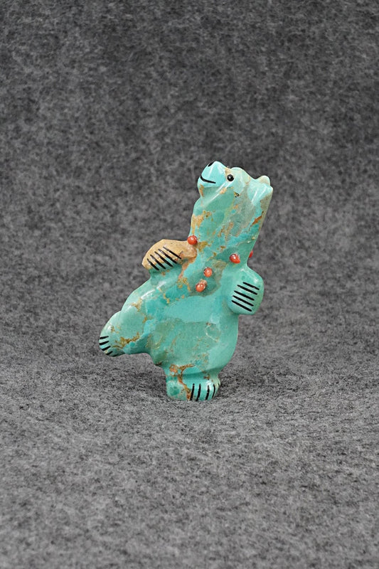 Bear Zuni Fetish Carving - Claudia Peina