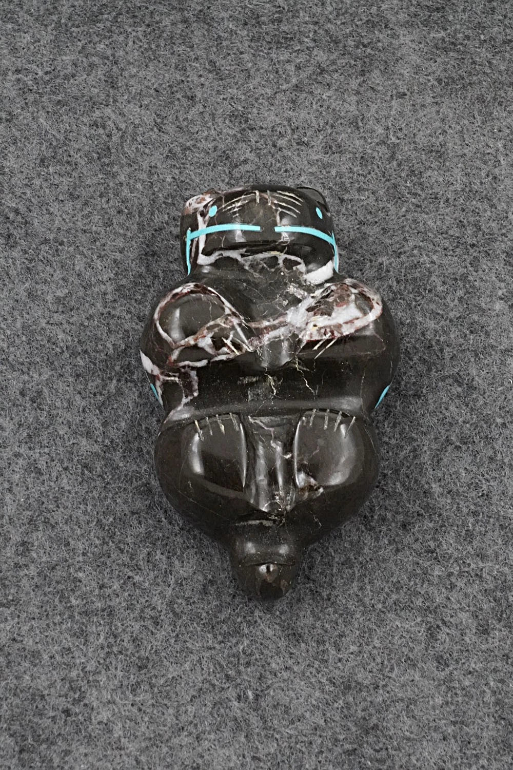 Otter Zuni Fetish Carving - Kenric Laiwakete