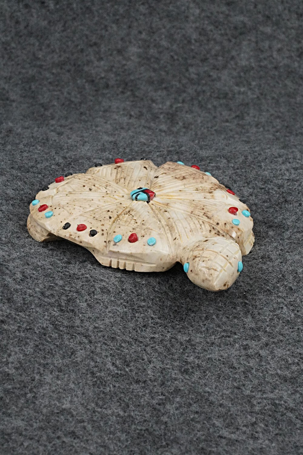 Turtle Zuni Fetish Carving - Danette Laate
