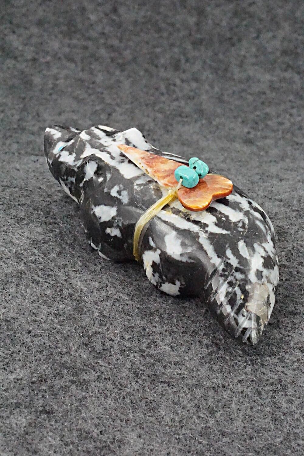 Badger Zuni Fetish Carving - Daphne Quam