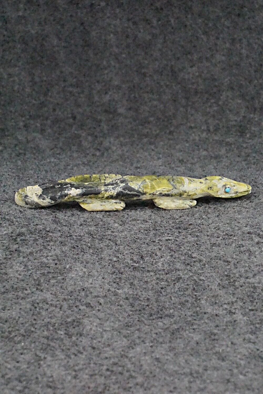 Lizard Zuni Fetish Carving - Lindsey Cheama